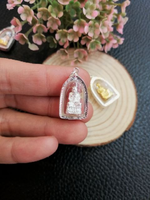 จี้พระกรอบเงินแท้ 92.5% หลวงปู่ทวด ทรงสามเหลี่ยมโค้ง กันน้ำ - รูปที่ 3