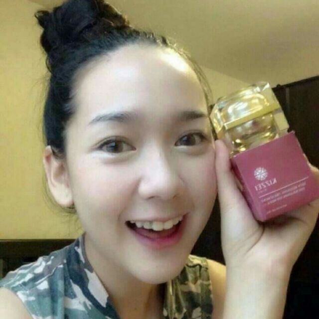 กันแดด3in1 สวยไม่ง้อแป้ง by Kizzei