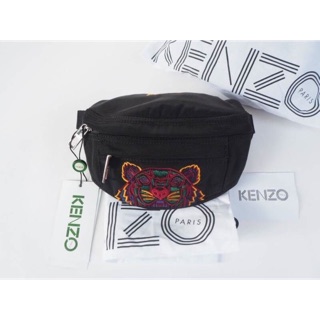 Kenzo Mini Icon Tiger Belt Bag Size : 20 x 13 x 8cm วัสดุ : 70% Polyester , 28% Nylon , 51% Lining