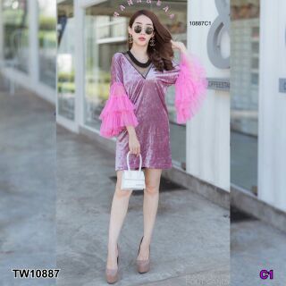 Dress เดรสสั้นกำมะหยี่ อกต่อด้วยผ้ามุ้ง