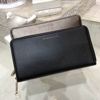 กระเป๋าสตางค์ใบยาว CHARLES BASIC TOP ZIP LONG WALLET