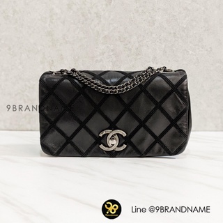 U​SED C​H​AN​E​L Black Diamond Stitch Leather Small Flap Bag