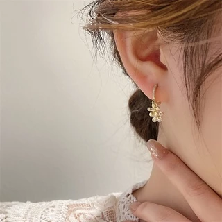 เครื่องประดับ ต่างหูห่วง ประดับเพทาย ลายดอกไม้ สไตล์เกาหลี สําหรับผู้หญิง