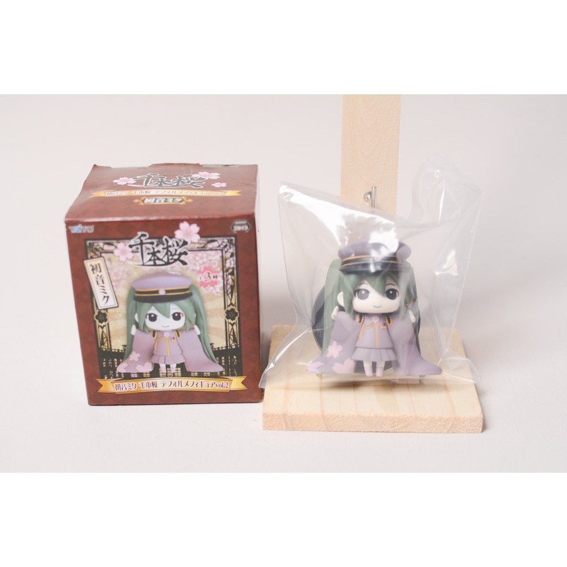 ของแท้ ฟิกเกอร์ miku น่ารักมากๆ