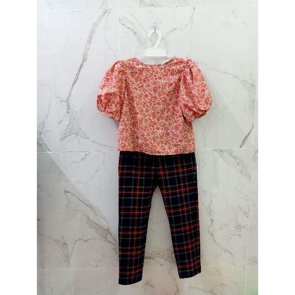 Zara girl uk 8 เหมือนใหม่มาก