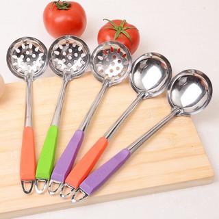 OMUDA_SHOPกระบวยสแตนเลส (คละสี) 0/9 กระบวยสุกี้ ด้ามจับกันความร้อน
