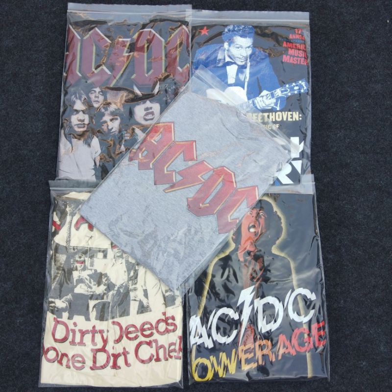 ถุงซิปสุ่ม เสื้อมือสอง ac/dc แท้นอกมือสอง