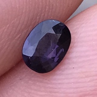 0.52ct 5.8x4.3mm พลอยสปิเนล สีม่วง แทนซาเนีย