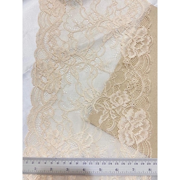 ผ้ายืด8” สีครีม หลาละ25฿