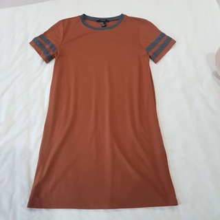 เดรส forever 21 สีน้ำตาล (size s) ใส่ครั้งเดียว