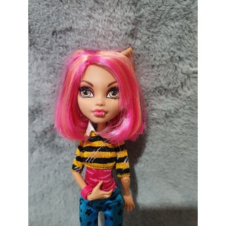 **มือสอง**  Used Monster high มือสอง ผมยุ่ง ได้อุปกรณ์ตามภาพค่ะ