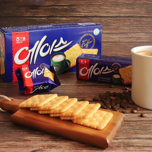 แครกเกอร์ Haitai Ace Cracker 121g บิสกิตกรอบจากเกาหลี Haitai Ace Cracker 121g 해태 에이스 크래커 한국과자