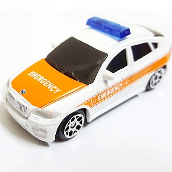 RMZ CITY 1/64 Scale BMW X6 EMERGENCY สีขาวพิเศษโมเดลรถของเล่นDiecastสําหรับเด็ก (3002)