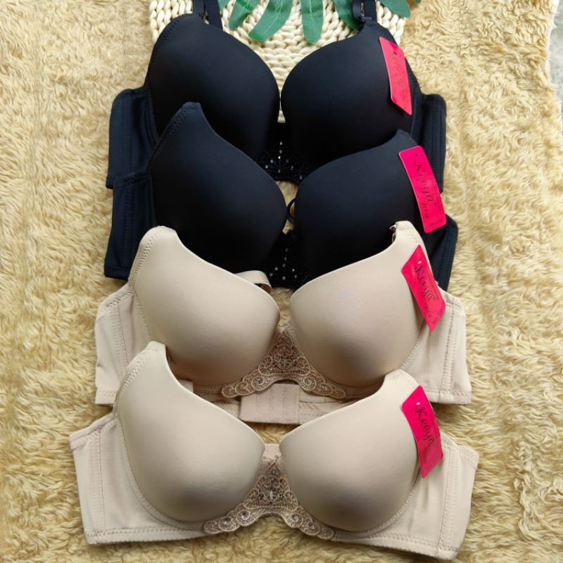 เสื้อในเต้าใหญ่มีโครงคัพC ฟองน้ำบาง2ตะขอรอบตัวยาว36,38,40 สีพื้นสวย