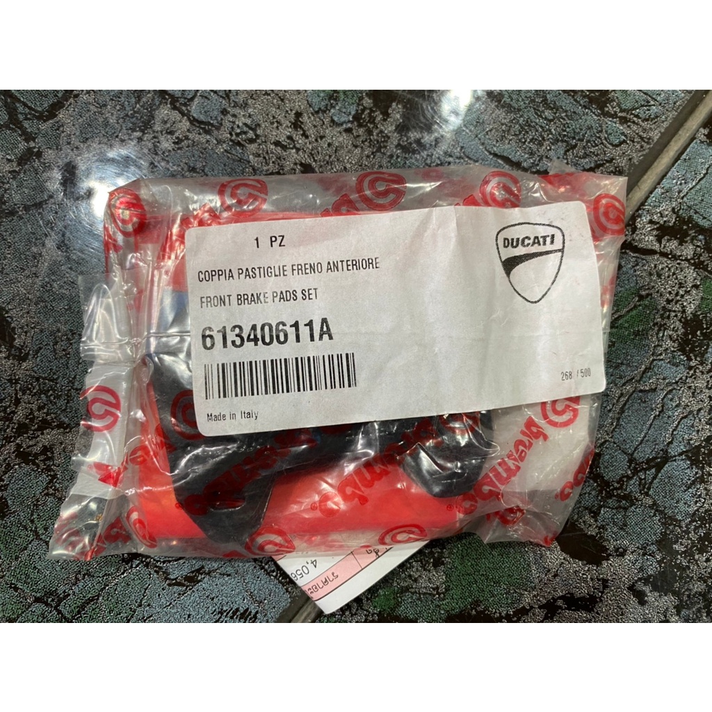 ผ้าเบรคหน้า M696/795/796/HYM796 brembo