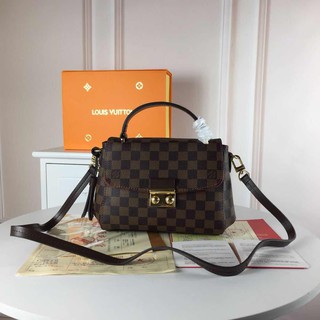 LV M40780 presbyopic กระเป๋าสะพายกระเป๋าถือกระเป๋าสะพายไหล่เส้นทแยงมุมกระเป๋าถือ N41581