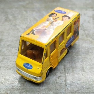 Tomica โมเดลรถเหล็กโทมิก้า  TOYOTA  Quick Delivery Van_RATATOUILLE NO.93  S = 1/57