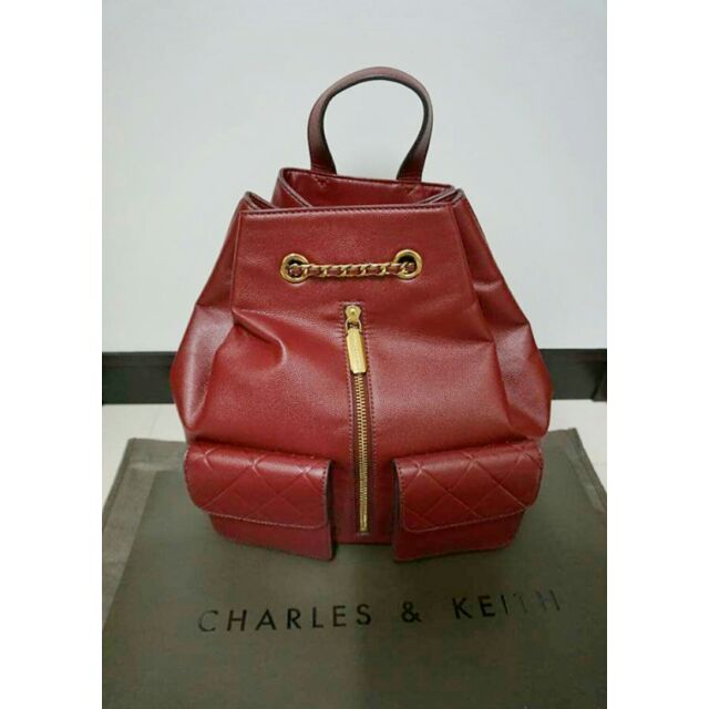 กระเป๋า Charles & keith