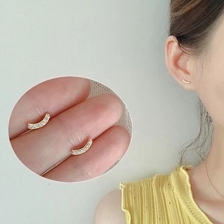 ต่างหูสตั๊ด เหล็กไทเทเนียม เงิน S925 ประดับเพชรคริสตัล สีทอง เรียบง่าย สไตล์เกาหลี เครื่องประดับแฟชั่น สําหรับผู้หญิง