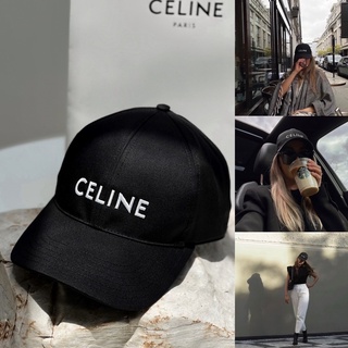 หมวก Celine รุ่นหายาก รุ่นเดียวกับ Lisa