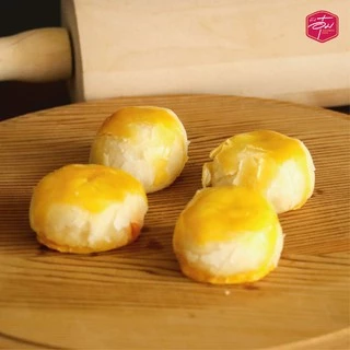 ขนมเปี๊ยะ ถั่วไข่เค็ม กล่องเล็ก6ชิ้น😍🥰