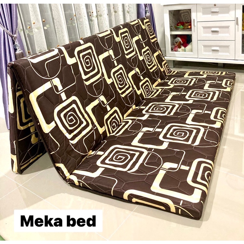 Meka bed ที่นอนยางพารา(หุ้มผ้าแพรจีน) มีเก็บเงินปลายทาง ขนาด 6 ฟุต ป้องกันอาการปวดหลัง ส่งฟรีEMS(ที่นอนหนา1.5นิ้ว)พับได้