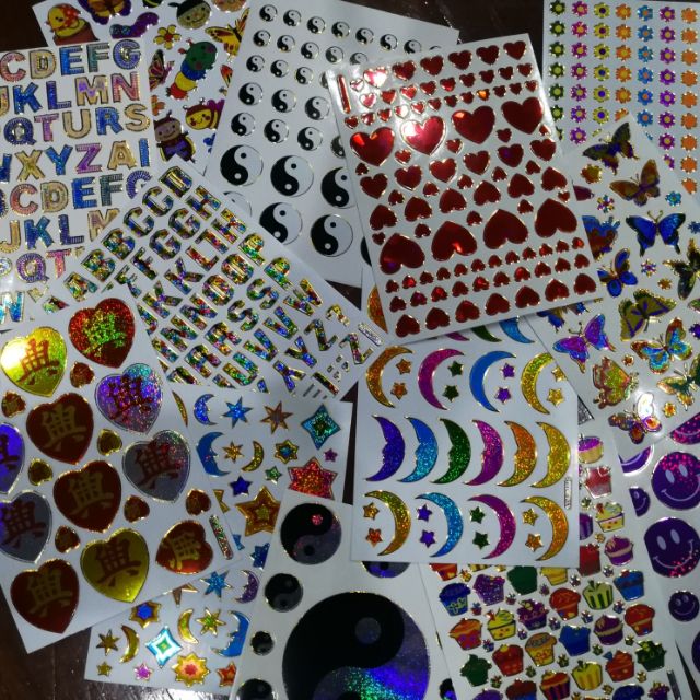 สติ๊กเกอร์ 90's มีหลายลาย แผ่นละ 10 บาท