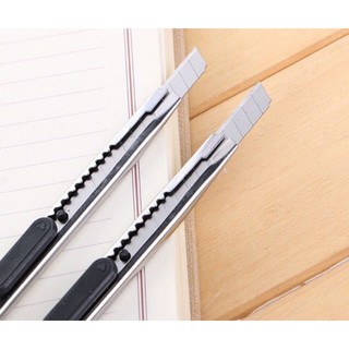 คัตเตอร์ มีดคัตเตอร์ (Cutter knife) - Stainless Steel รุ่นประหยัด#A047