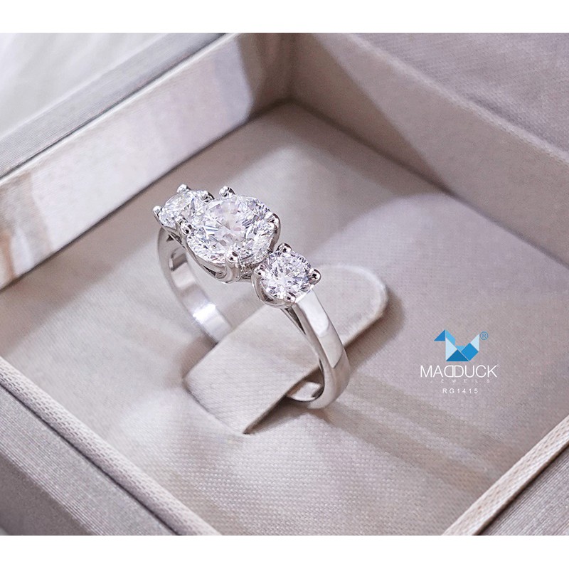 Madduckjewels แหวนเงินแท้ 925 CZ / โมอิส (Moissanite) / เพชรแลป (Lab Grown) ชุบโรเดียม แหวนแต่งงาน แหวนหมั้น RG1415