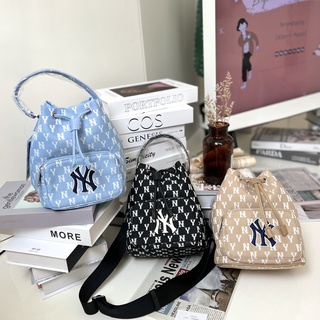 &lt;พร้อมส่ง รุ่นใหม่นะคะ&gt;กระเป๋าสะพายหิ้วได้ MLB Monogram Jacquard Bucket Bag New York Yankees 3 สี