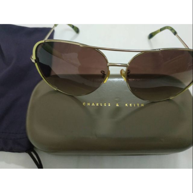 แว่นตา CHARLES & KEITH