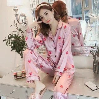 2222-1 พร้อมส่ง!!! ชุดนอนสตรี และ บุรุษ ชุดนอนซาติน ลายการ์ตูนมิกกี้เม้าท์ น่ารักมีหลายไซส์หลายสีให้เลือก สินค้าคุณภาพดี
