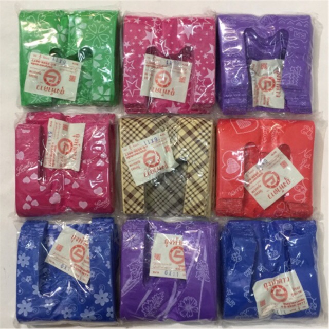 ถุงหูหิ้วทึบสีพิมพ์ลาย 2 ด้าน size 6*11 นิ้วบรรจุเต็มน้ำหนัก  0.5 kg/แพ็ค มีประมาณ 155-160ใบ) ไว้ใส่สินค้าเล็กๆน้อยๆ