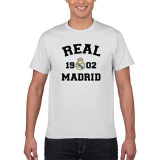 คอตต้อนคอกลมเสื้อยืดแขนสั้นลําลอง ขนาดใหญ่ พิมพ์ลาย Real Madrid Football เข้ากับทุกการแต่งกาย สไตล์คลาสสิก สําหรับผู้ชาย