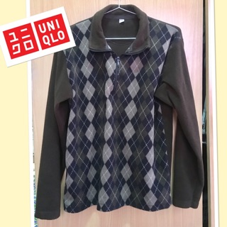 UNIQLO เสื้อแขนยาว สภาพดีมาก ค่าส่งถูก