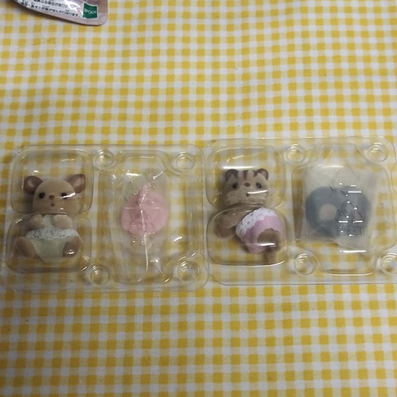 ตุ๊กตา sylvanian families