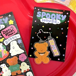 Halloween acrylic keyring : teddy peek-a-boo พวงกุญแจคอลเลคชั่นฮาโลวีน รูปน้องเท๊ดดี้ | Stickwithme4ev