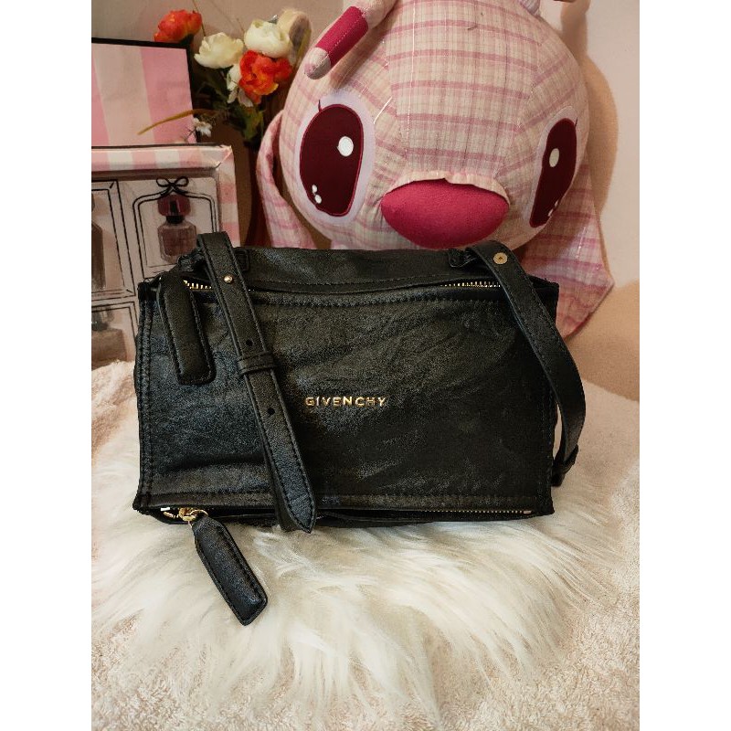 กระเป๋าจีวองชี Givenchy pandora mini มือสอง