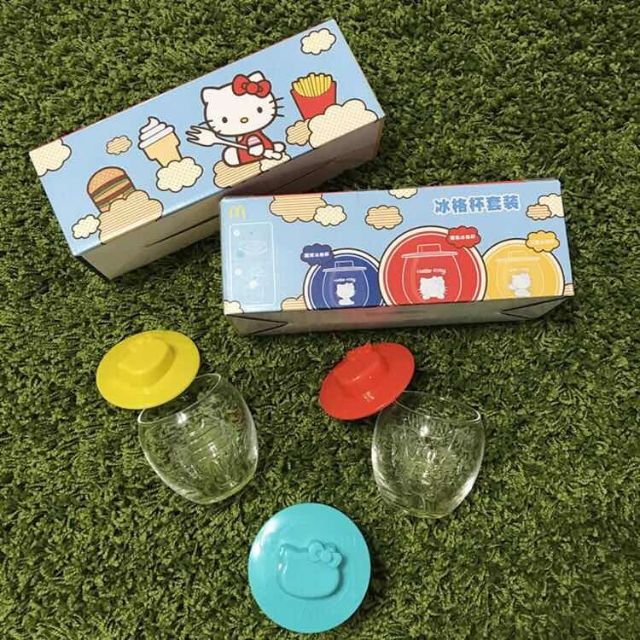 แก้วน้ำ Hello Kitty จาก Mcdonald's