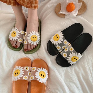 [TX-A1805]ถูกมาก! Size 36-40รองเท้าแตะแฟชั่น NEW รองเท้าแตะสวม​ ลาย​smile daisy สีพาสเทล​ มี3สี งานPVCนิ่ม มี 3 สี