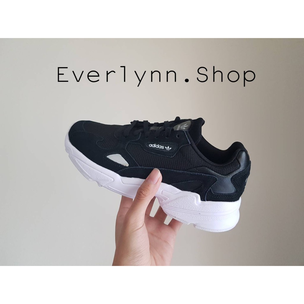 Adidas Falcon Black 🖤 พร้อมส่ง 5.5,6UK ลดแรง 🔥