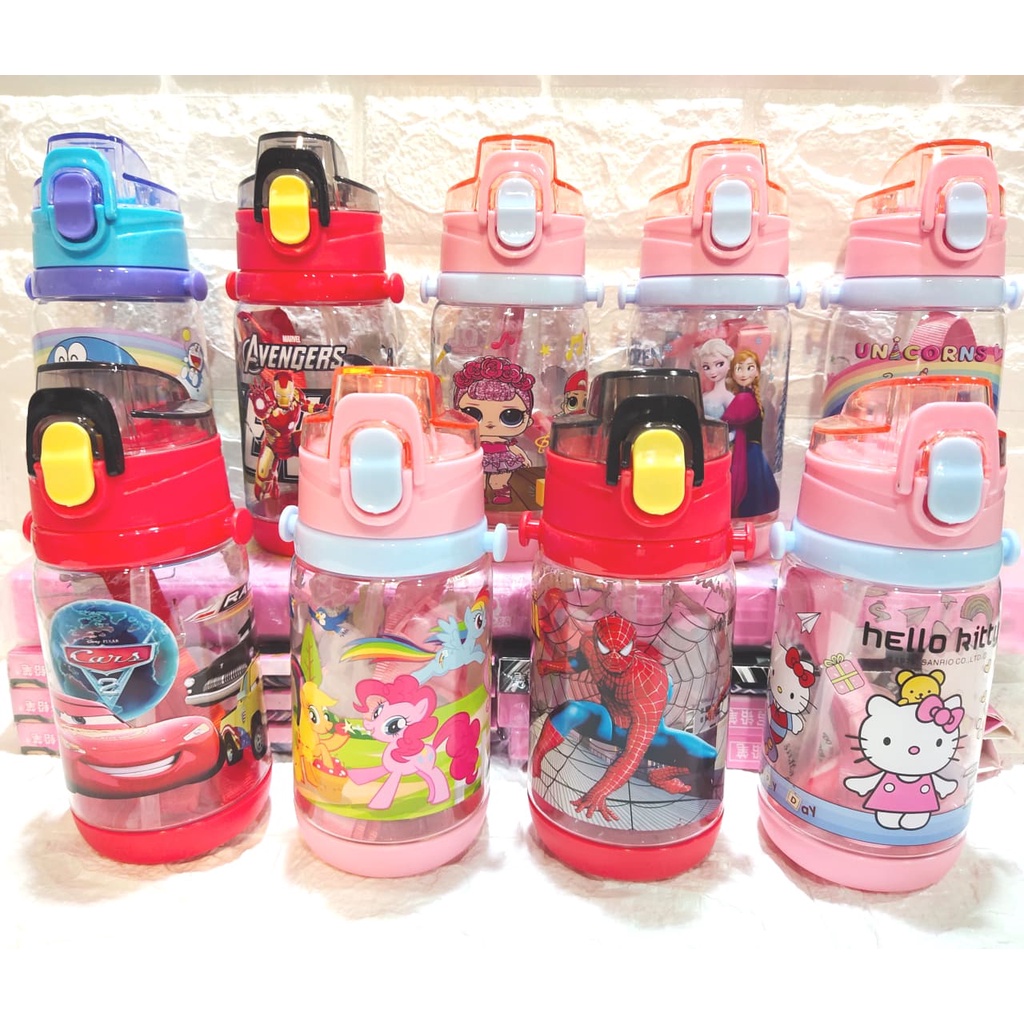 ขวดน้ำเด็ก แบบหลอดเด้ง มีสายสะพายลายการ์ตูน ฝาใส – โปรปัง