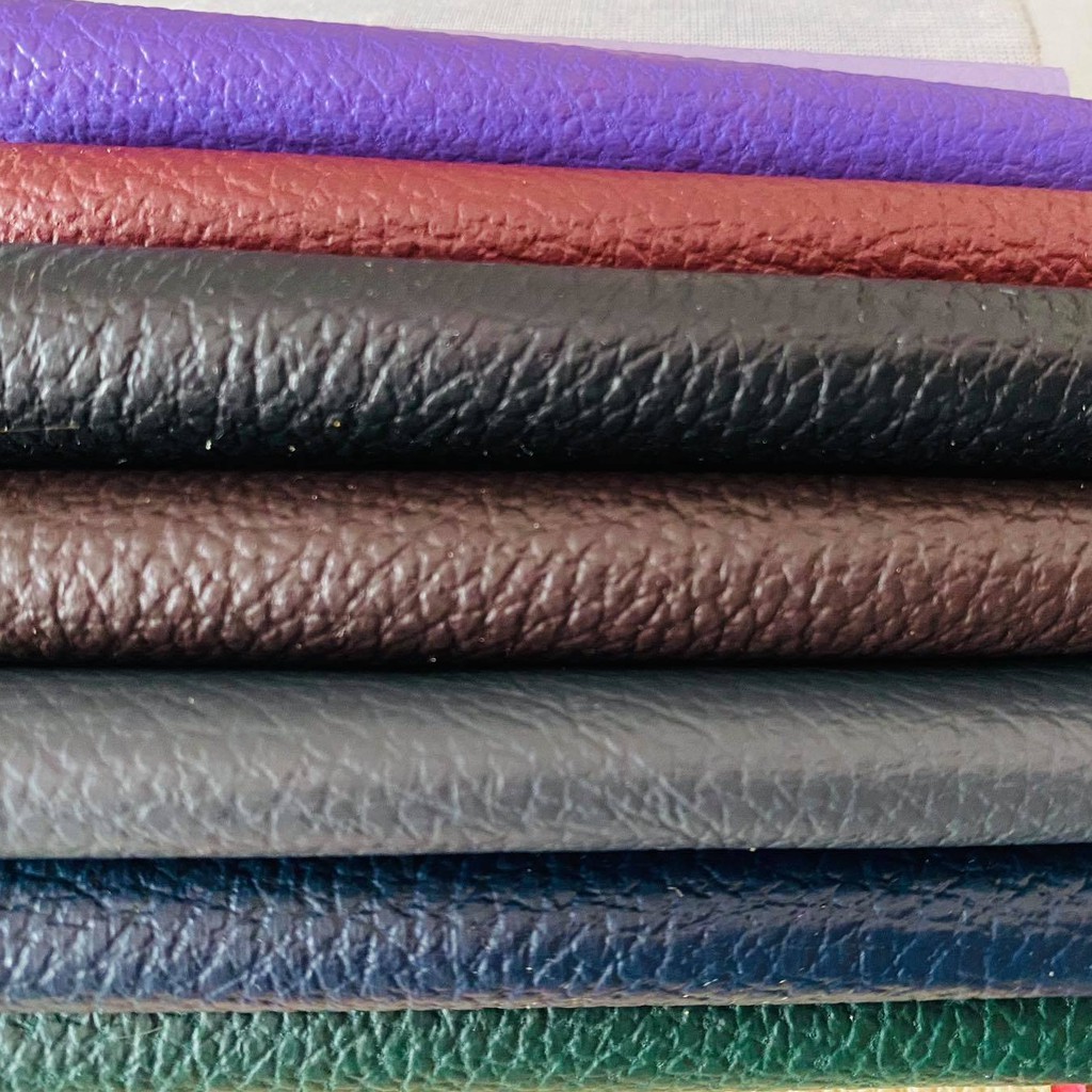 หนังเทียม PVC (ไม่มีกาว)หนา 0.6 มม. ขนาด 138X50 ซม.