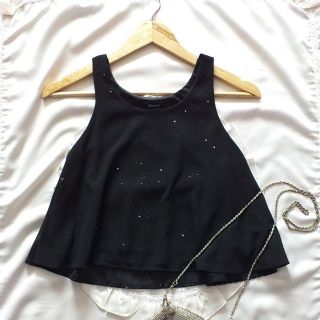 📍Crop top  📍แบรนด์ montira  ใหม่มากใส่2ครั้ง