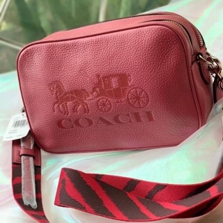 สะพายข้างทรงสวยครับ coach 4,490