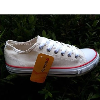 GoldCity รองเท้าผ้าใบแฟชั่น เบอร์พิเศษSize 46-47 พื้นนุ่มใส่ทน**แบบสวมสลิปออน ทักแชทสอบถามได้**