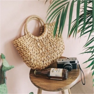 Oval Basket Bag พร้อมส่ง!! กระเป๋าสานสไตล์เกาหลี ถือหิ้วหรือคล้องแขนก็เก๋ ใส่ของได้เยอะด้วยนะ