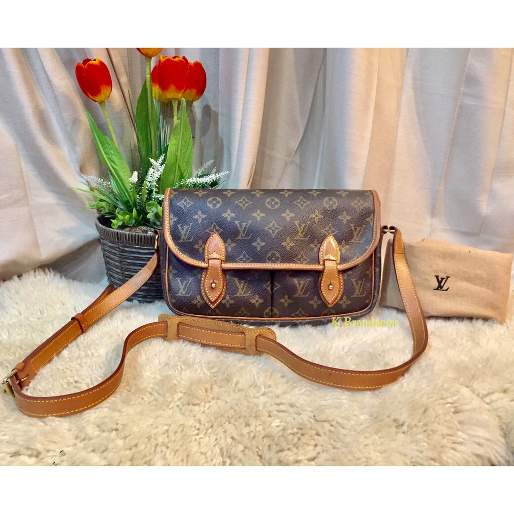 Louis Vuitton Monogram Viva Cite PM Crossbody Bag ○ Labellov ○ Buy and Sell  Authentic Luxury