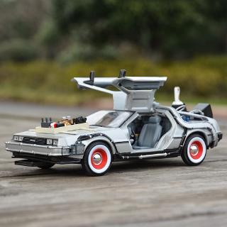 Welly 1:24 DMC-12 DeLorean Time Machine Back to the Future รถหล่อแบบคงที่โมเดลของเล่นงรถยนต์านอดิเรกของสะสม