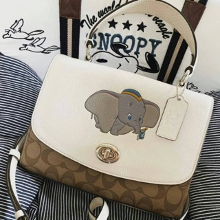 พร้อมส่ง Coach กระเป๋าถือและสะพายข้างรุ่นลิมิเตดคอลเลคชั่น Disney